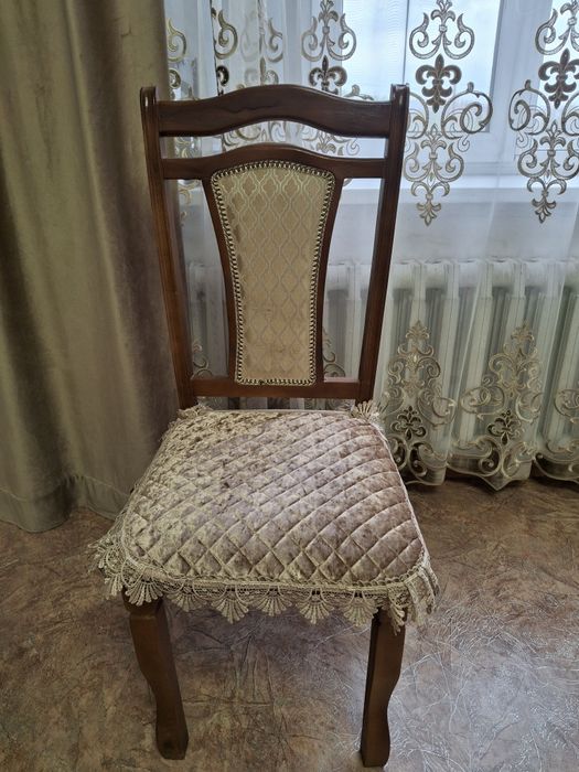 Продам отдельно стол и стулья