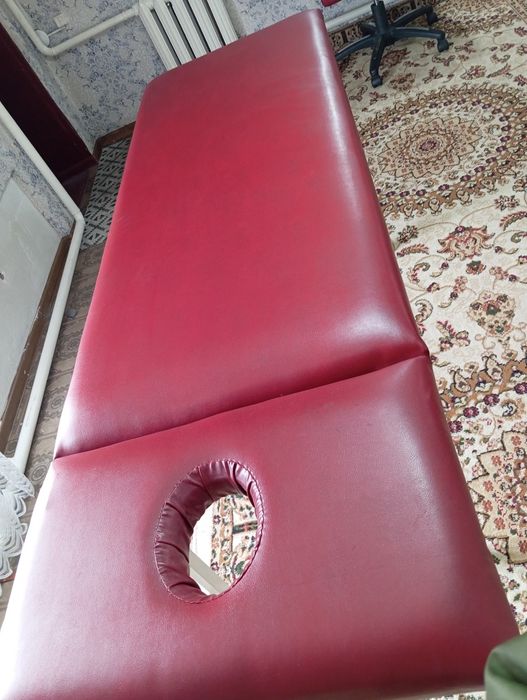 Продам кушетка в хорошем состояние