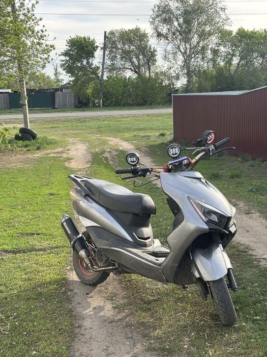 ПРОДАМ М8 про под стант