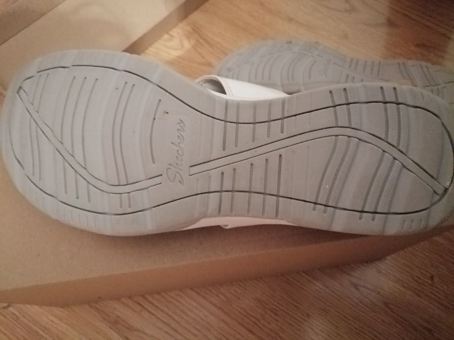 Дамски сандали. Scechers