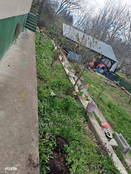 Vând casă  parter cu mansarda