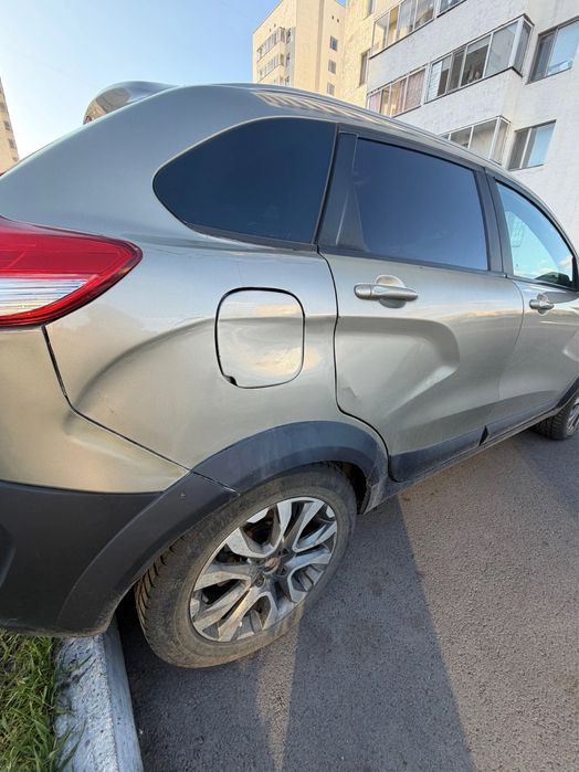 Lada x-ray cross