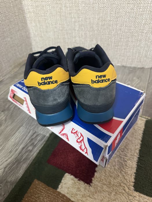 New balance почти новые.