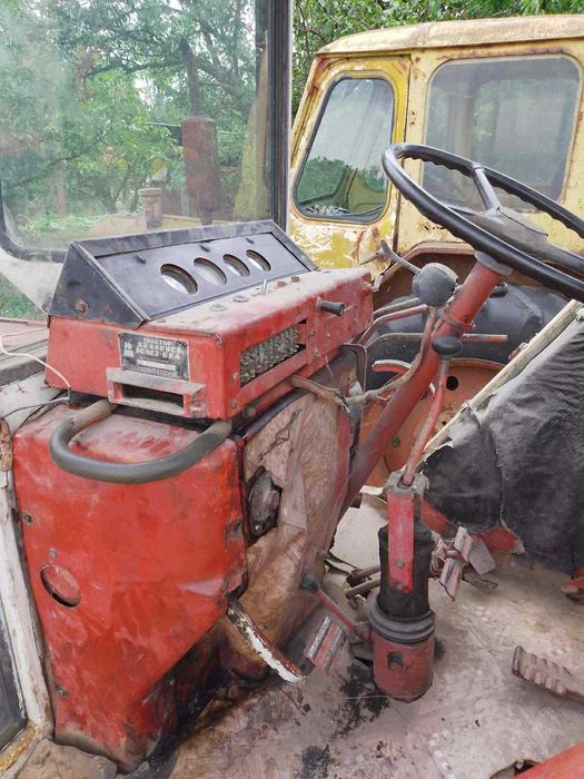 Трактор ЮМЗ 2бр.