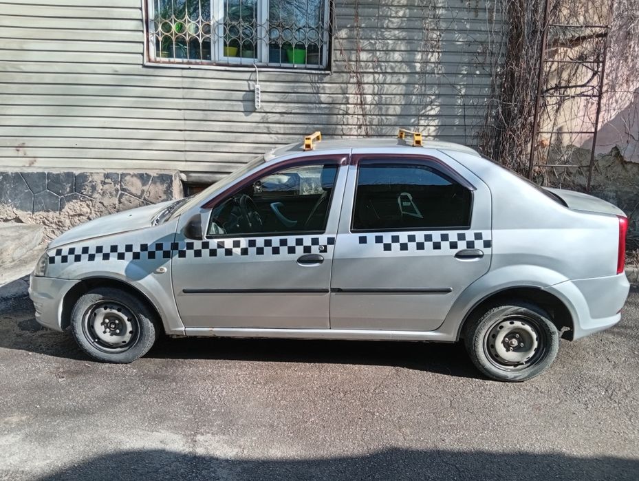 Продам авто Рено логан