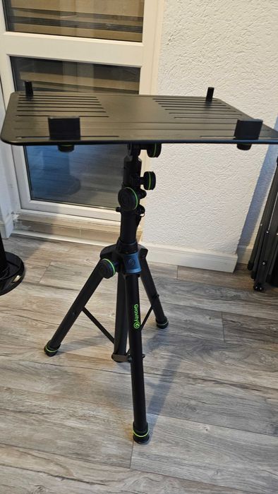 Stativ pentru laptop cu inaltime reglabila: Gravity LTS T 01