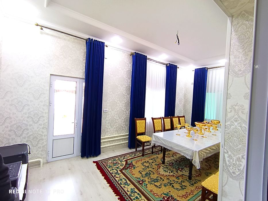 Уй срочно сотилади