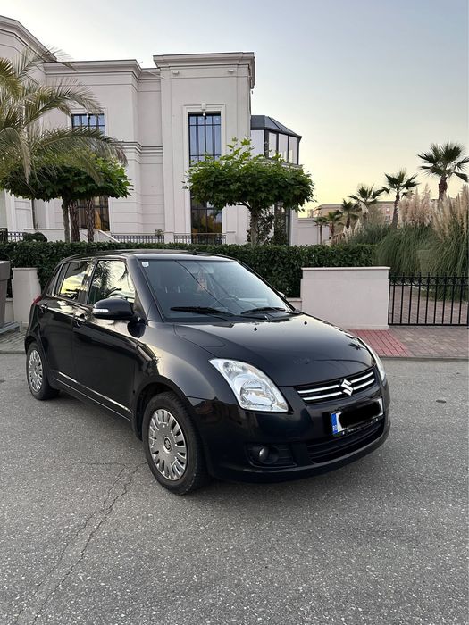 Suzuki Swift Black