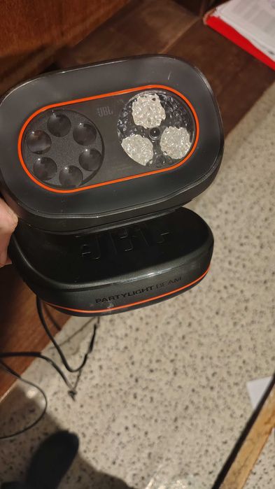 Продавам JBL Partybox Umtimate
