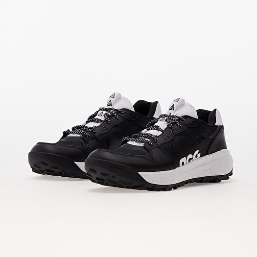 Nike ACG Lowcate Black 44 100% original.
Изклюите