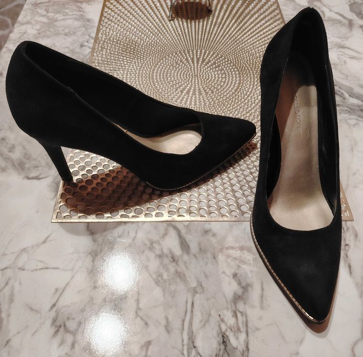 Vând stiletto ca noi/detalii aurii/pret redus