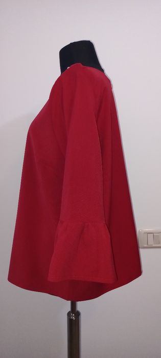 Bluză roșie elegantă