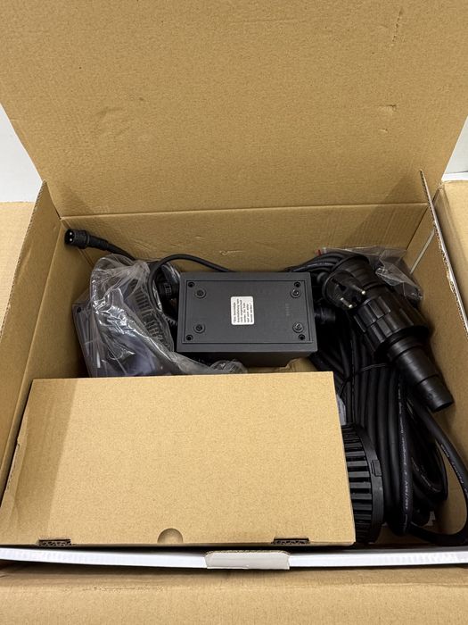 Pompă NOUĂ OSAGA OHE-20000 VarioMaxX 12V, 20.000 l/h, debit reglabil, controller inclus, pentru iaz și cascadă