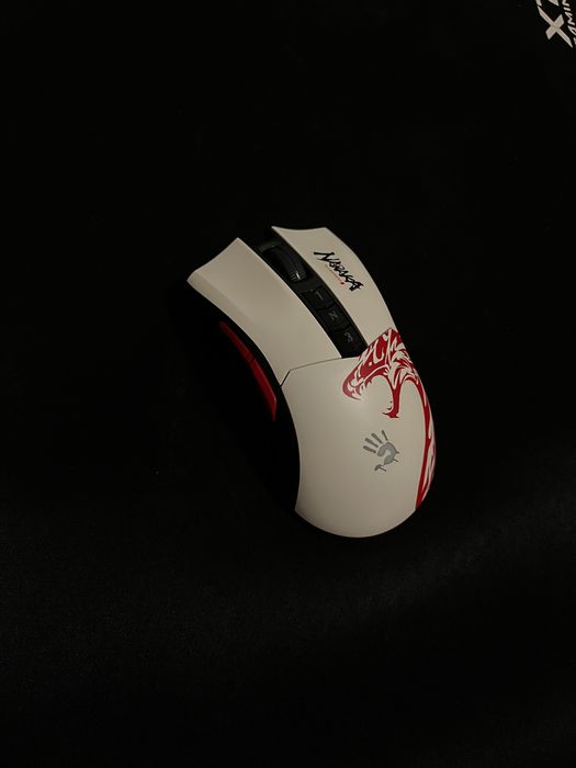 Игровая мышь Bloody r90 plus