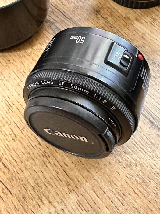 Canon 650D с двумя крутыми объективами,большой комплект, см описание
