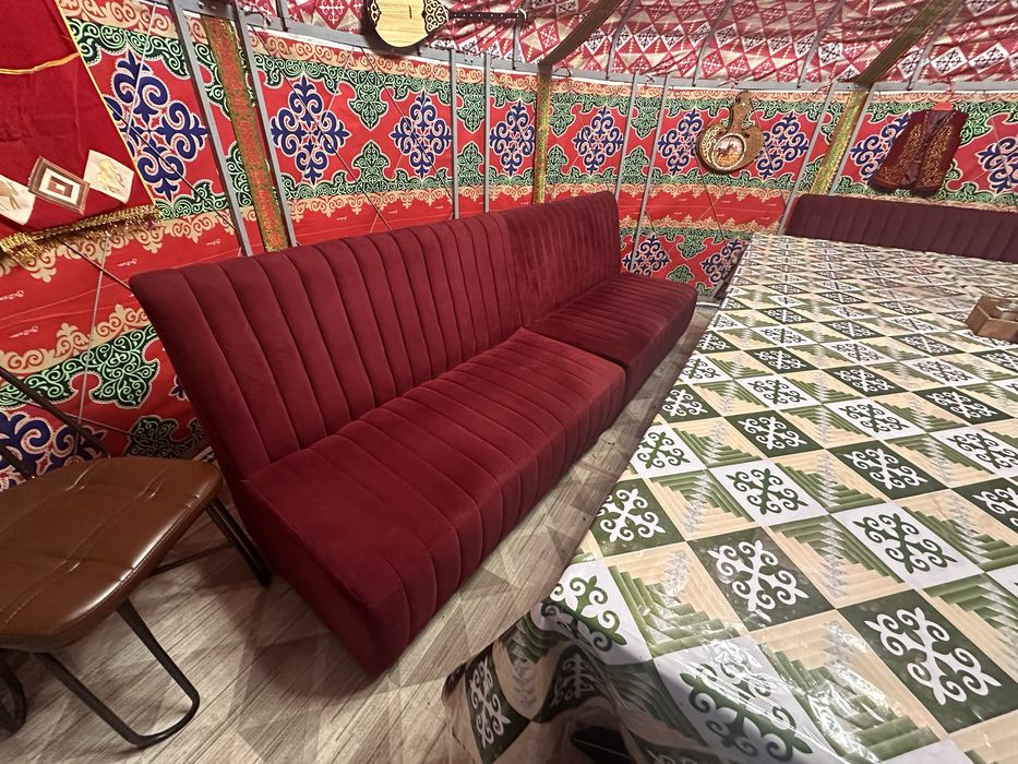 Мебели для кафе и ресторанов