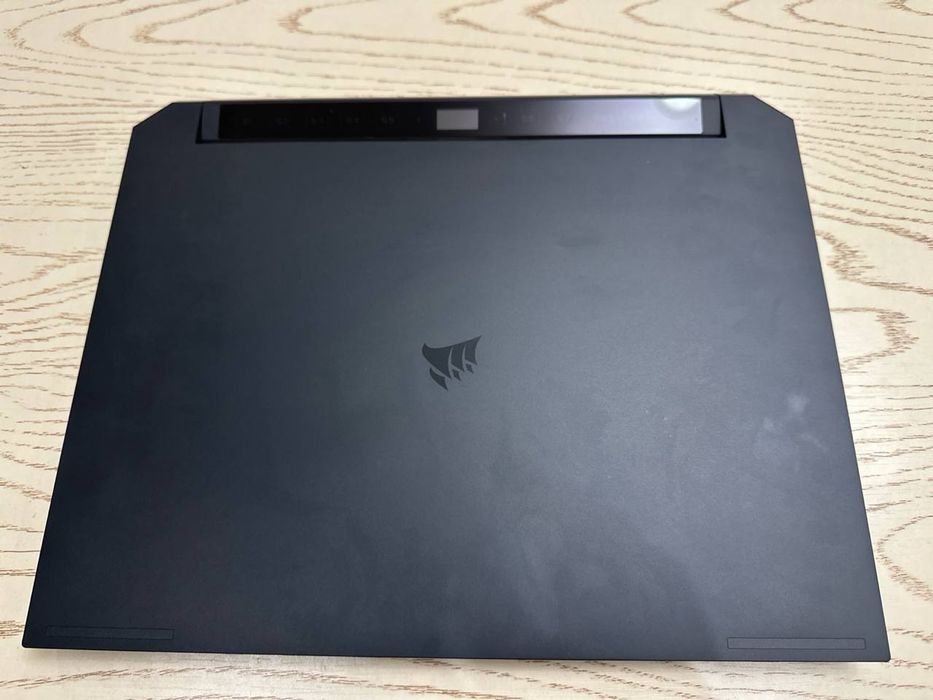 Игровой мощный Corsair voyager A 1600 . Noutbuk, ноутбук игровой.