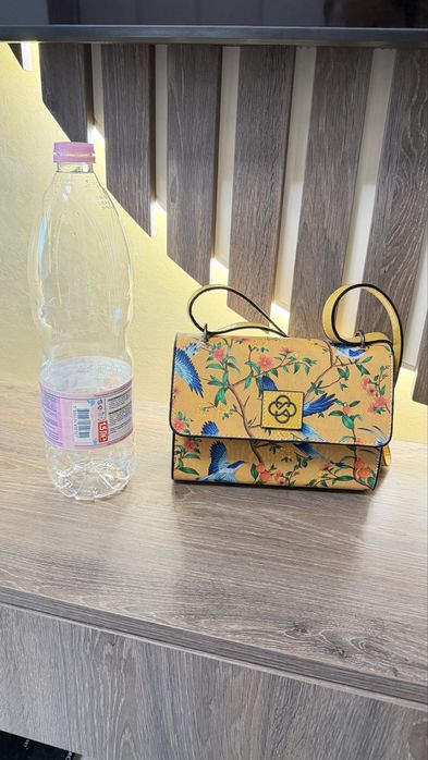 Чисто нова чанта
