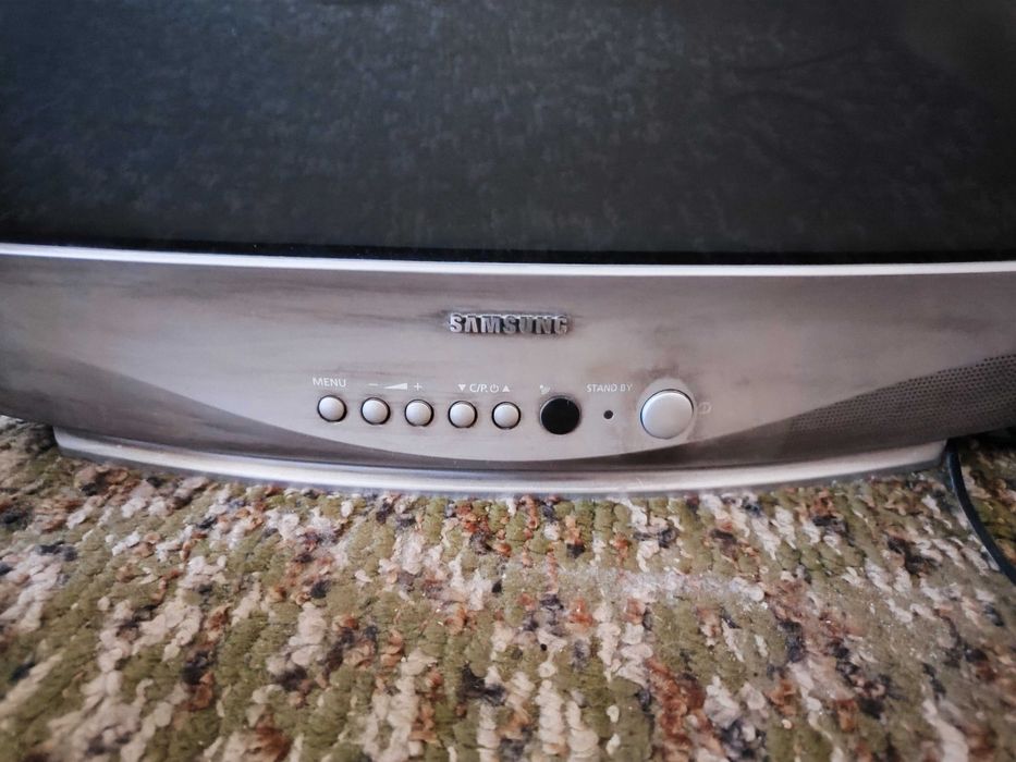 Телевизор Samsung 21 инча