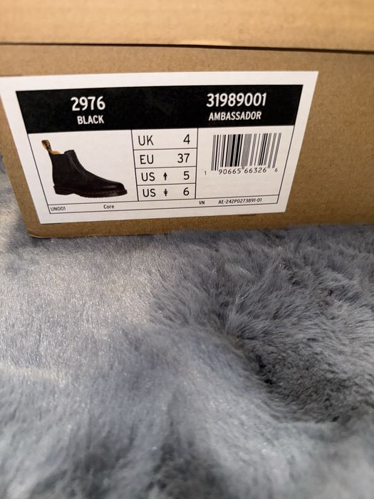 Ghete Chelsea Dr. Martens din piele