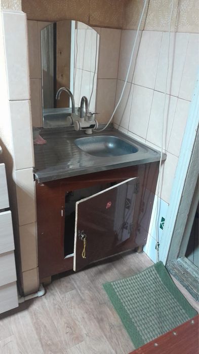 Комната в центре города с водой