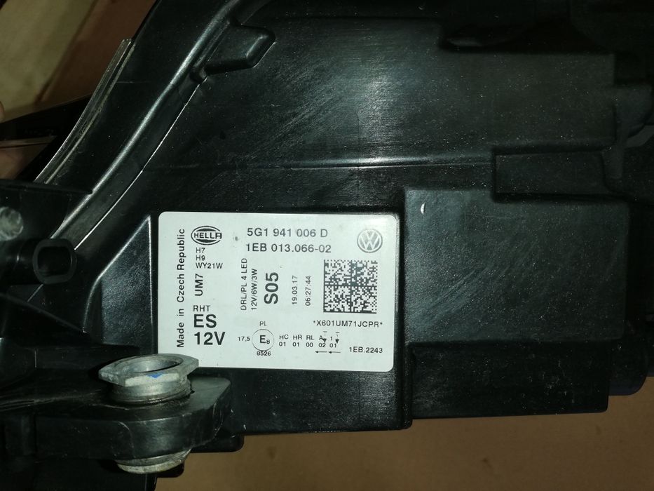 Faruri originale Wv Golf 7, 2017
