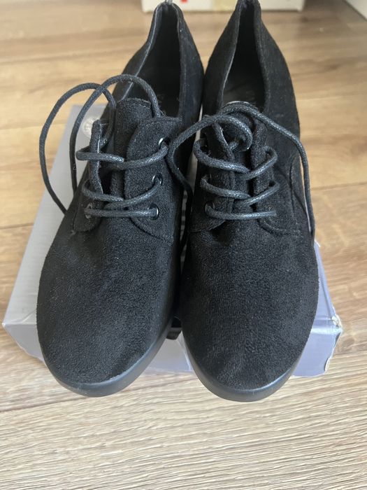 Продам обувь женский