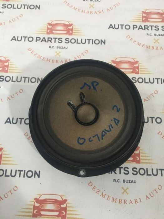 boxa usa Skoda Octavia 2