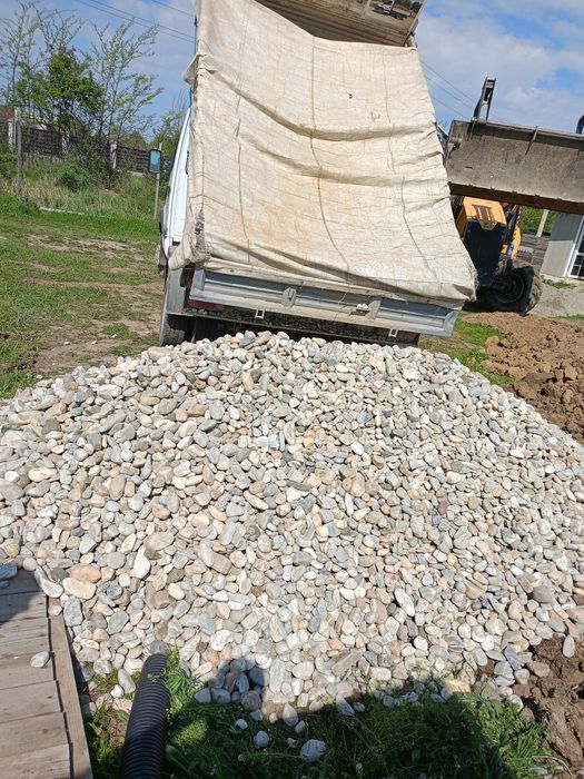 Nisip,piatra,mărgăritar,chisai,pământ umplutura,pământ negru