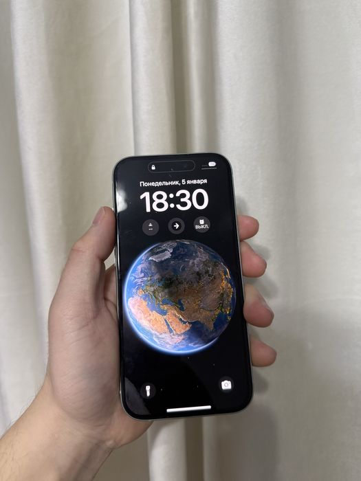 Продам Iphone 15