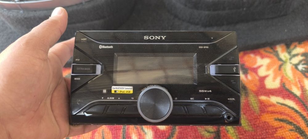 Продам автомагнитола soni