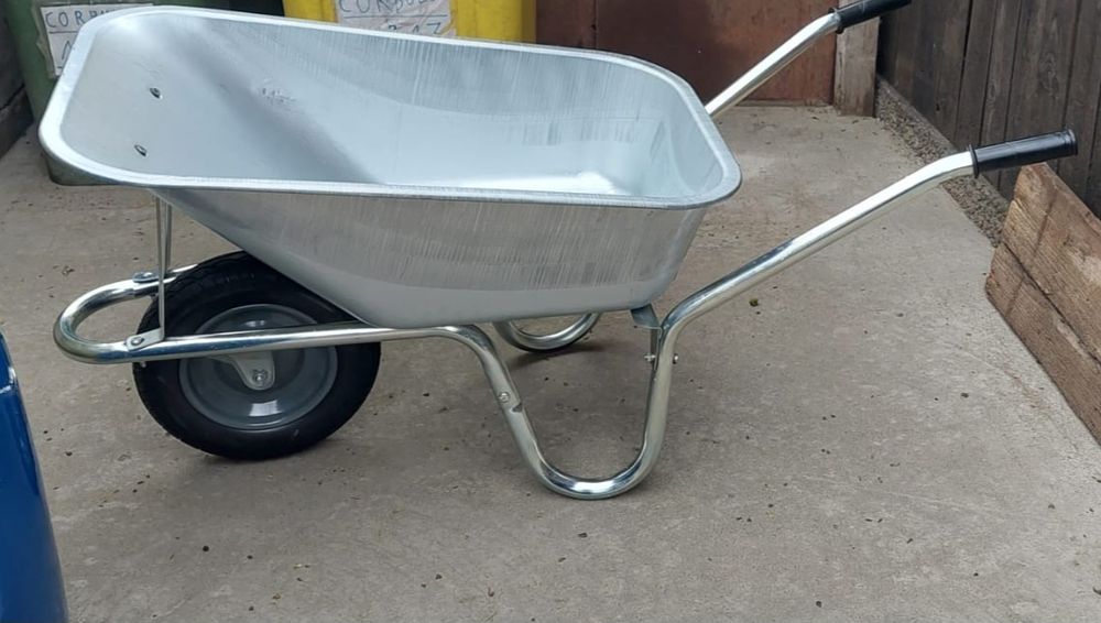 Vând roabă nou cuvă zincată roată plină 90 de litri