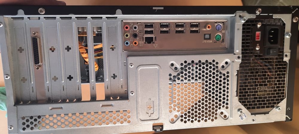 Процессор старенький, но в рабочем состоянии: 10 000 тг ...