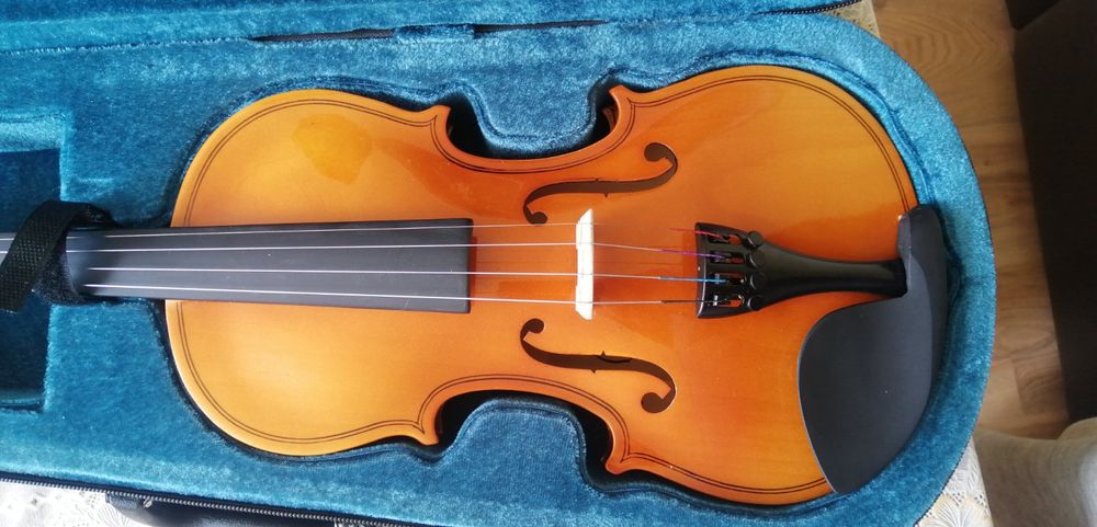 Цигулка Forenza Italia. Чисто нона. Нов внос. Може да се плати с Револ