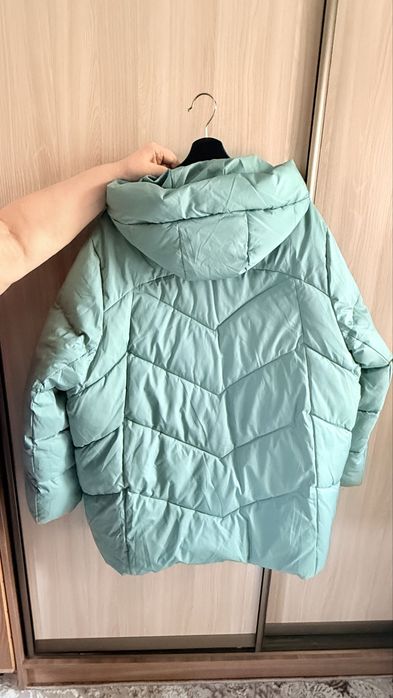 Продам зимнюю куртку