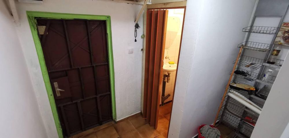 Дава се под наем Магазин в Бургас, Братя Миладинови - 16 кв.м за 168.3 € - Снимка #2