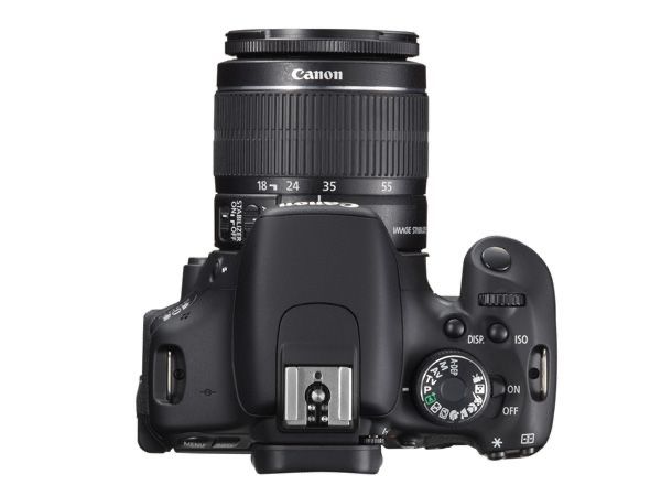 Продам Canon EOS 600D в отличном состоянии