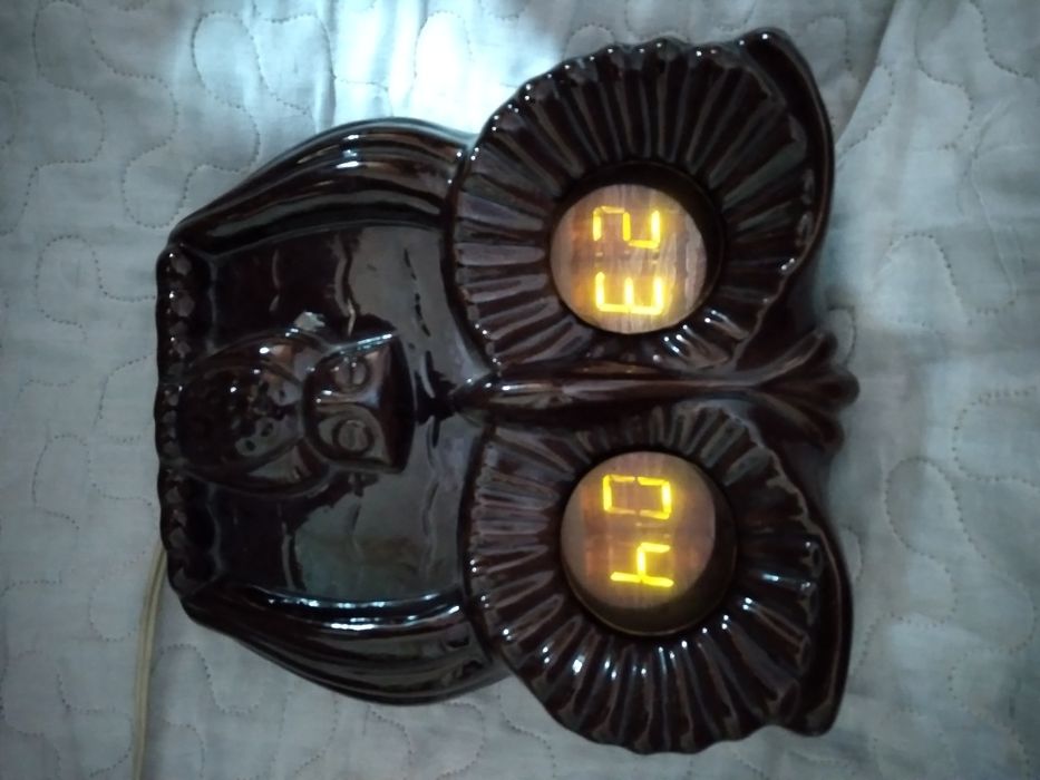 Часы Сова электронные СССР