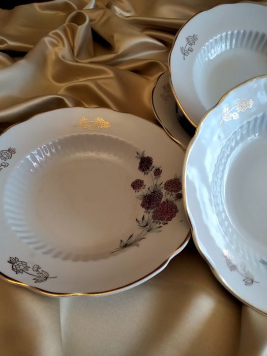 Тарелки фарфоровые, глубокие. СССР