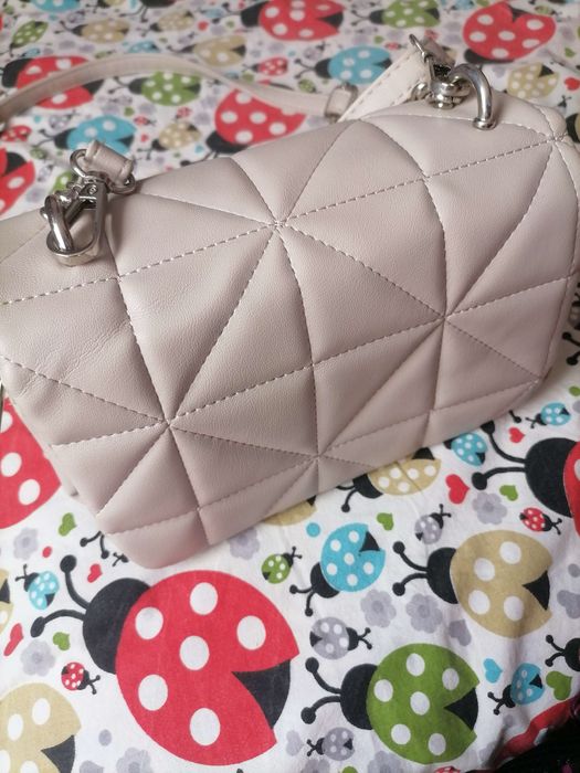 Кожена дамска мини чантичка