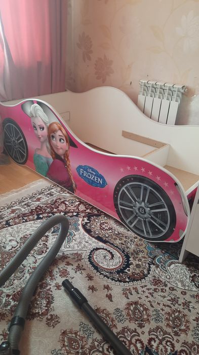 Кравать детский машинка