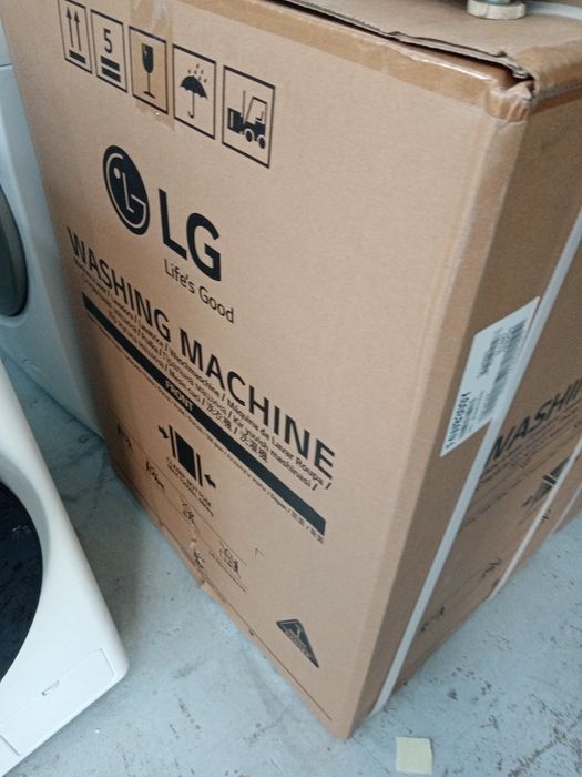 Mașina de spălat rufe LG 9 kg