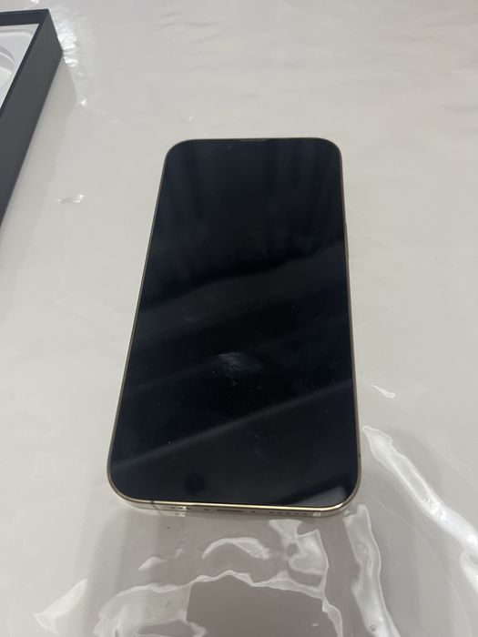 Продам айфон 13 Про