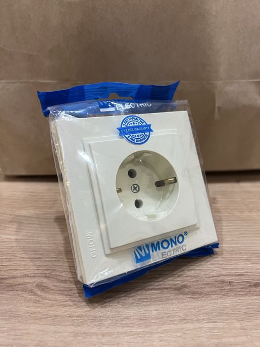 Нови ел. контакт и рамки Mono Electric Despina, цвят крем