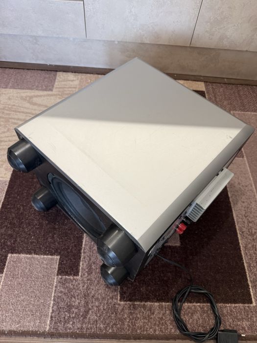JBL  Sub-200/230 8” Subwoofer Активен