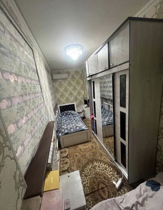 Срочно продаётся 2/2/5 квартира феруза  балкон 2/6 евро ремонт 71000