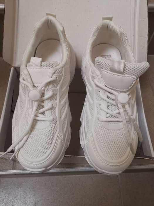 Маратонки 35 номер