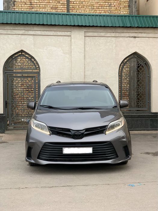 Toyota Sienna 3.5L 2017