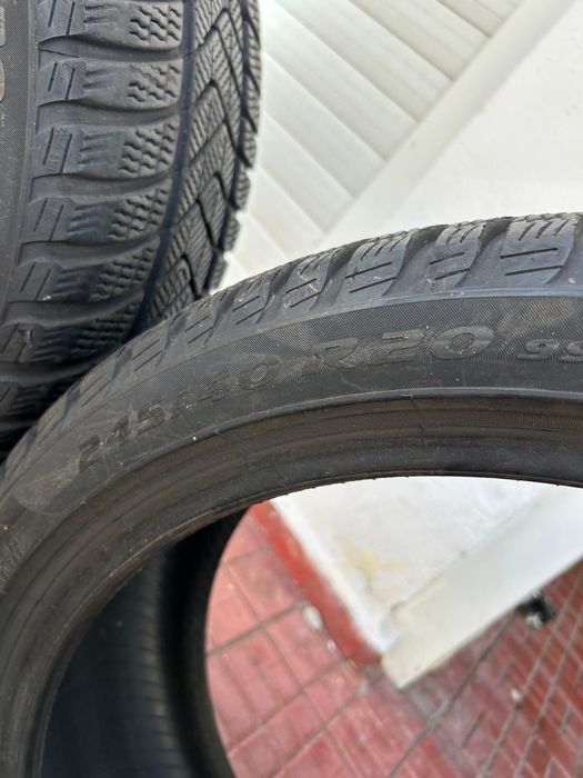 Cauciucuri Pirelli 2 dimensiuni 245/40/20 2 buc si 275/35/20 2 buc