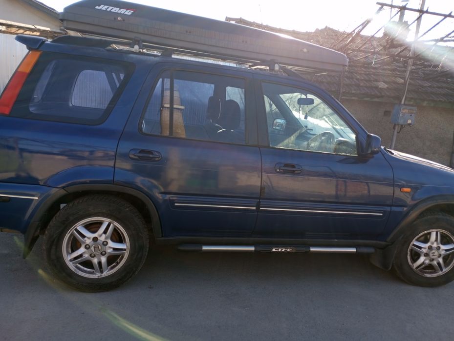 Продавам Хонда црв 2001 г.